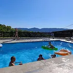 Fattoria Cristina Romantic Garden With Pool & Farm Animals In Tuscany - Fenice
